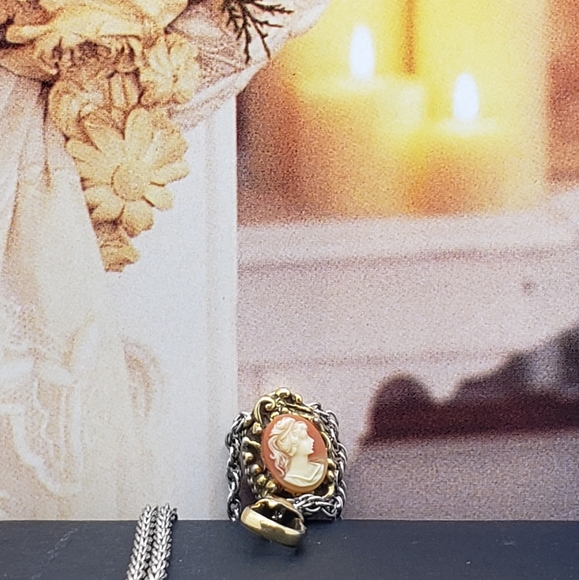 Antique, Victorian Cameo, Sz 29"inches - Picture 6 of 9